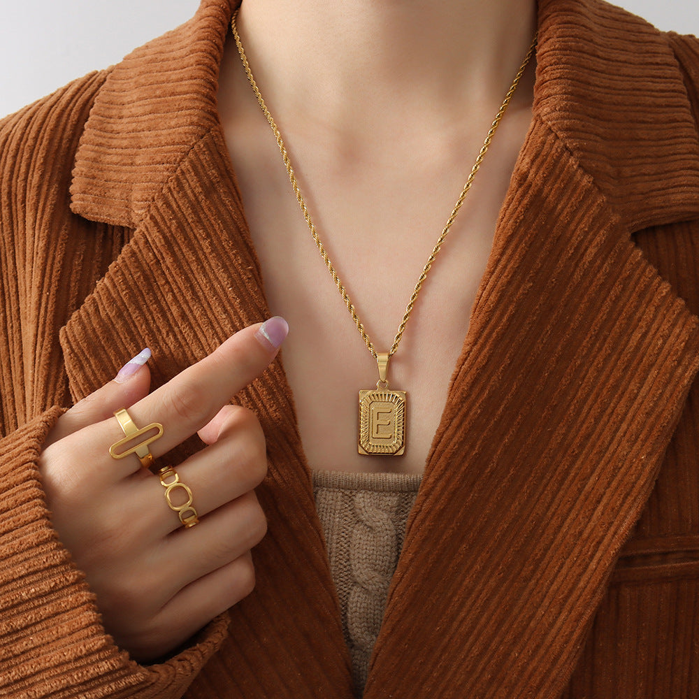 Wholesale Vintage High-end Gold-plated Titanium Steel Necklace