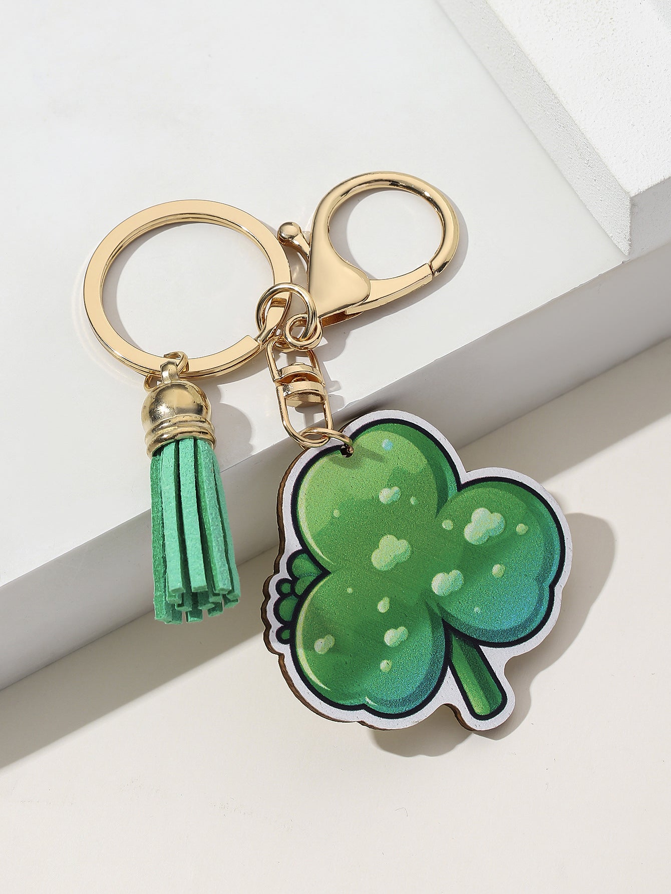 Wholesale St. Patrick's Day Green Shamrock Wooden Keychain