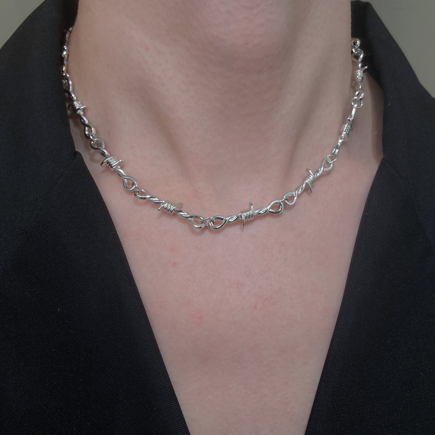 Wholesale Love Rose Necklace Gothic Wrapped Flower Heart-shaped Clavicle Chain Valentine's Day