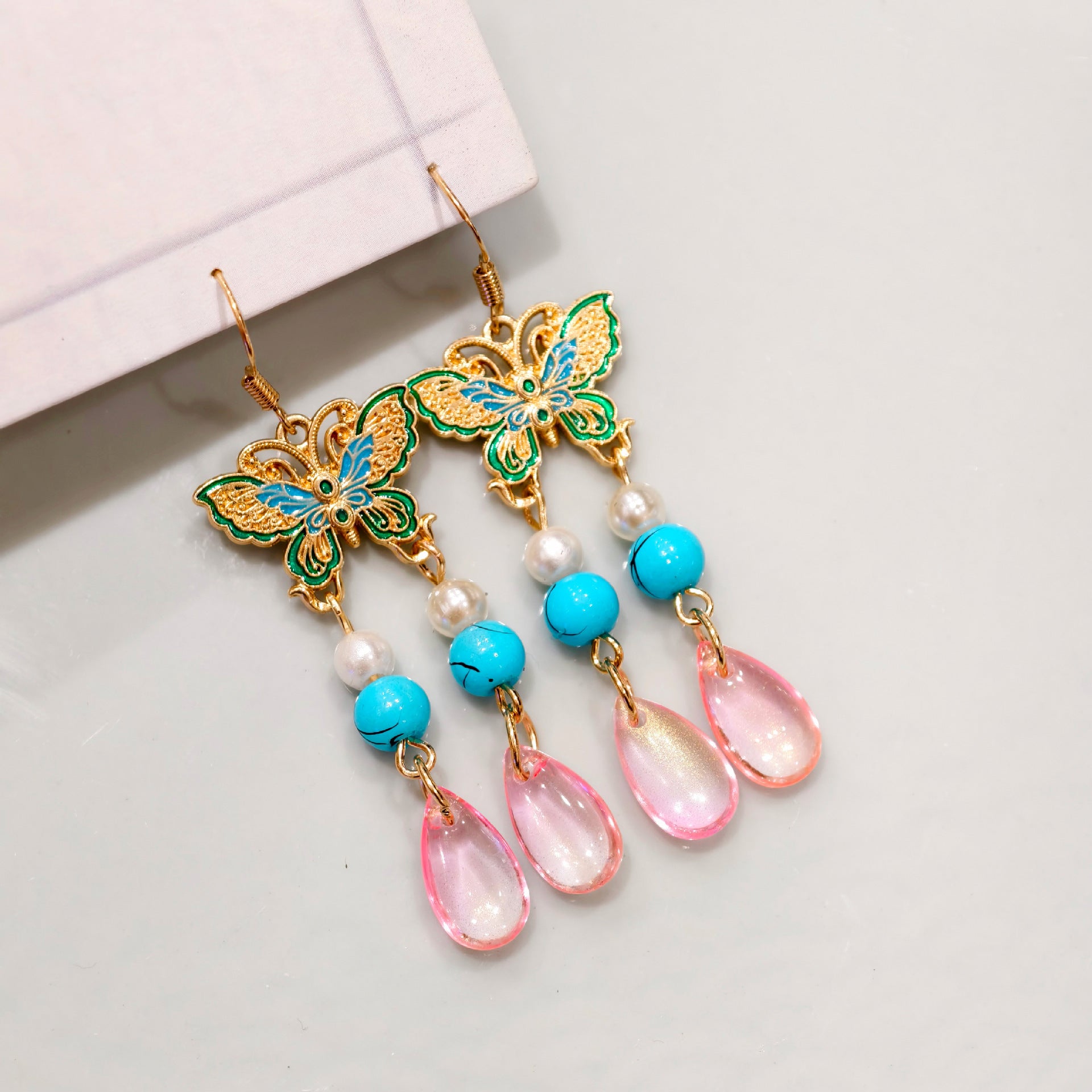 Wholesale Vintage court style ethnic antique earrings