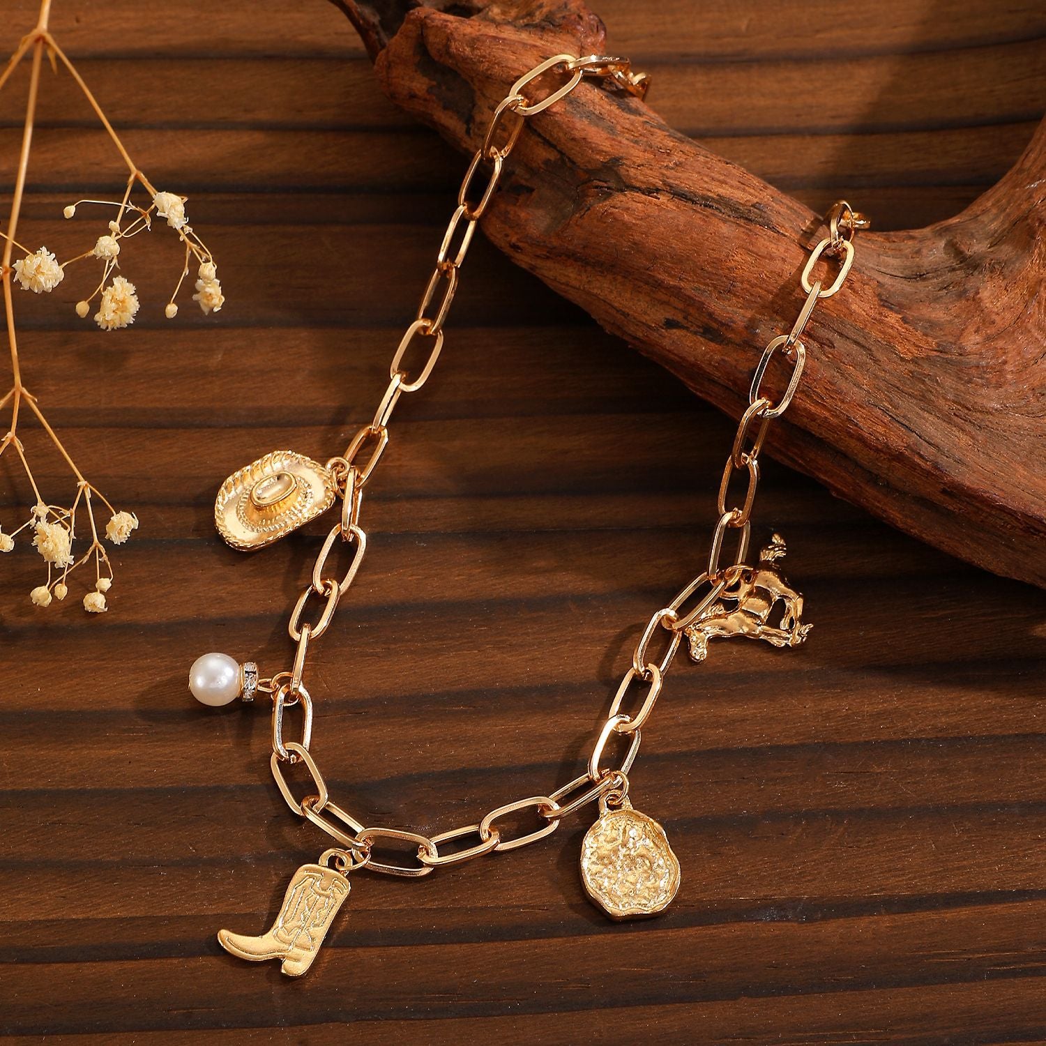 Wholesale Retro Western Style Pearl Necklace And Bracelet Jewelry Set For Women Animal Pendant Fashion Accessory Gift