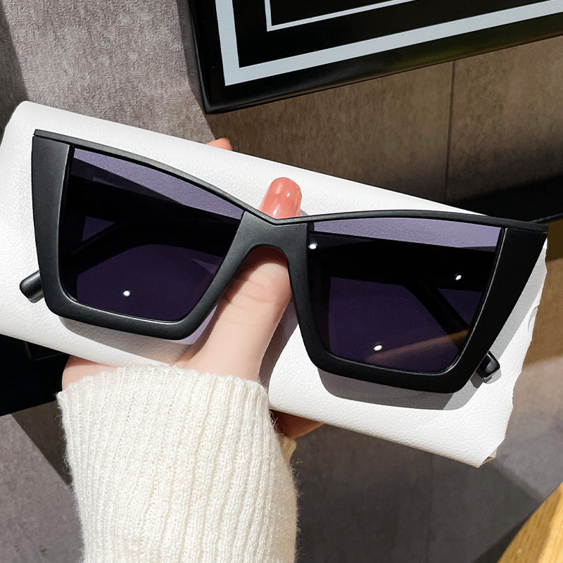 Wholesale Fashionable Cat Eye Gold Inlaid Anti-UV Simple Sunglasses