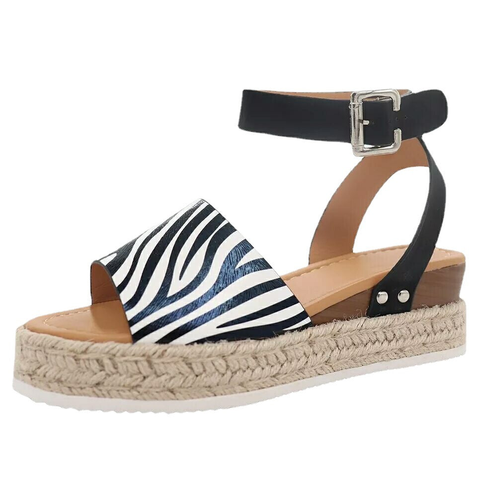 Wholesale Sponge Cake Thick Bottomed Buckle Flat Bottomed Rubber Sandals