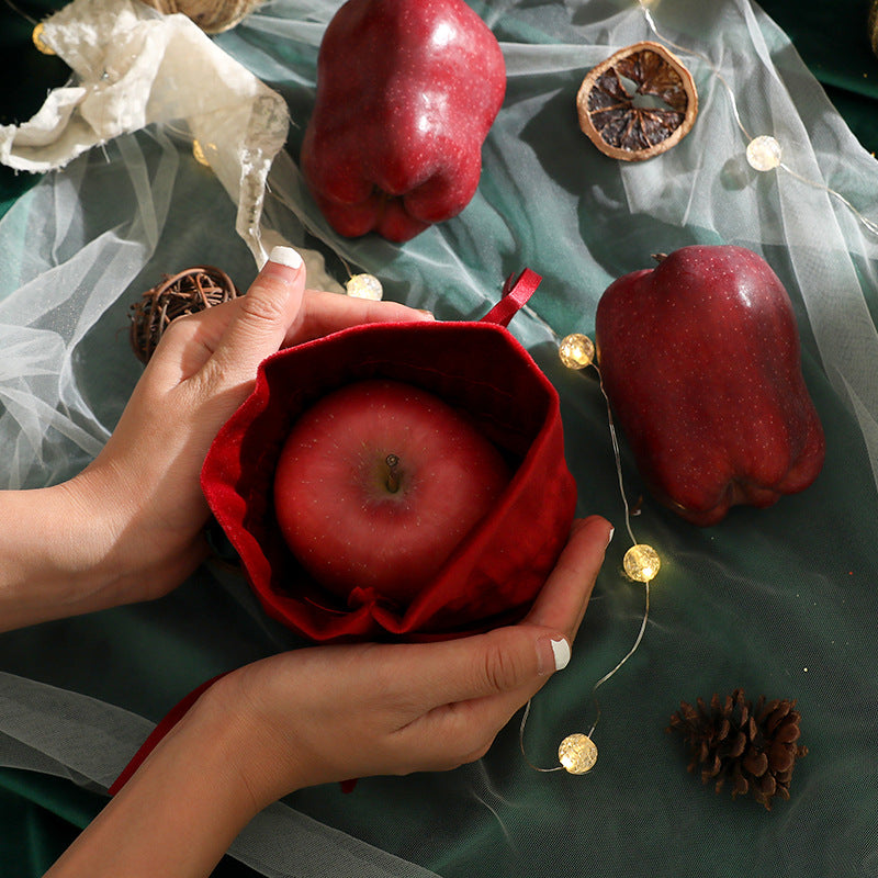 Wholesale Christmas gift bag Christmas apple velvet drawstring bag