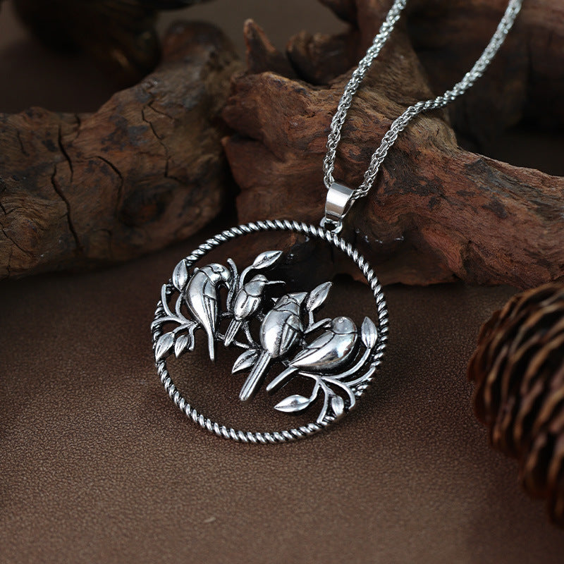 Wholesale Retro round hollowed out antique silver circle pendant necklace