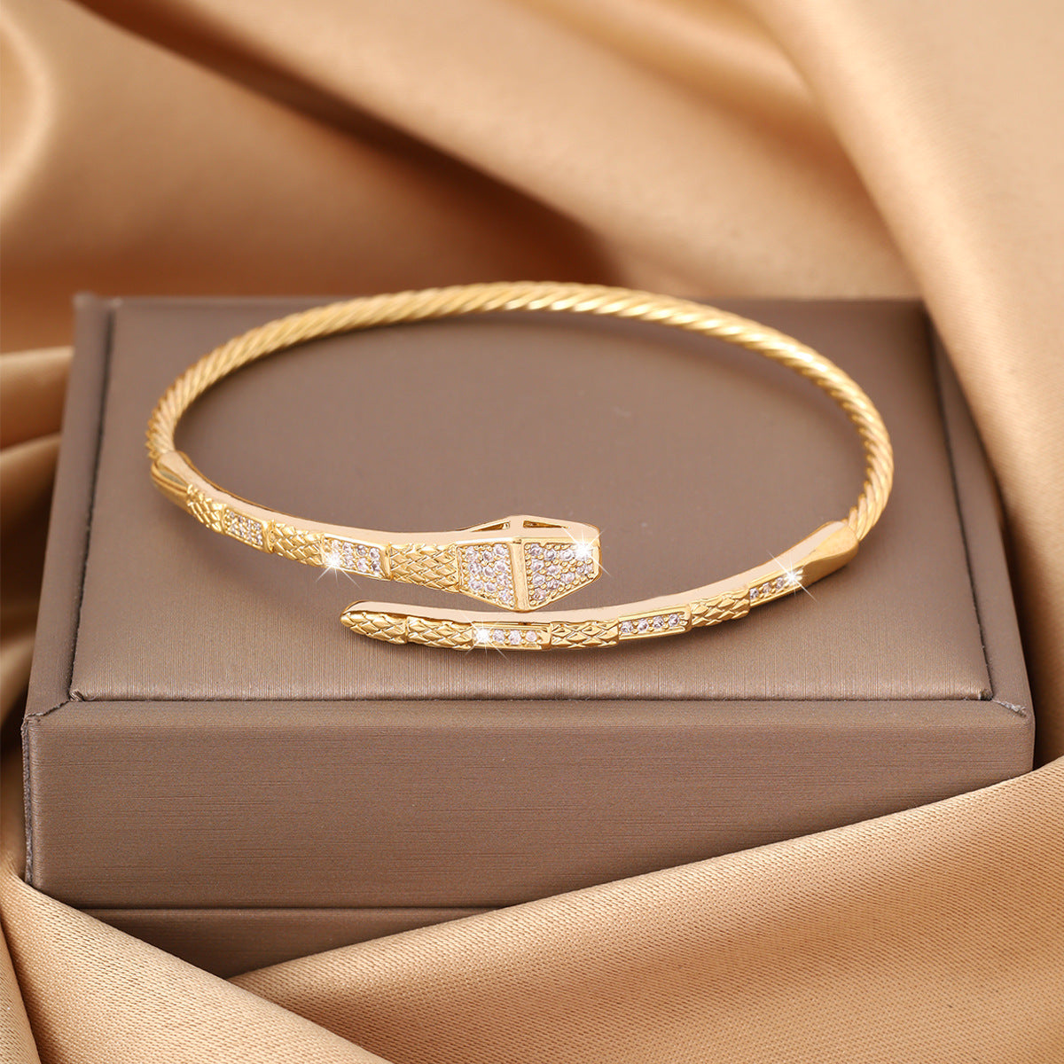 Wholesale Nail copper micro inlaid zircon open bracelet