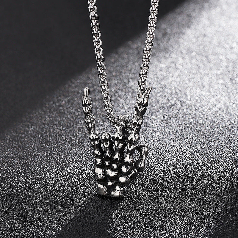 Wholesale  Retro Devil's Eye Necklace Men's Personality Trendy Hip Hop Titanium Steel Pendant Joker sweater chain