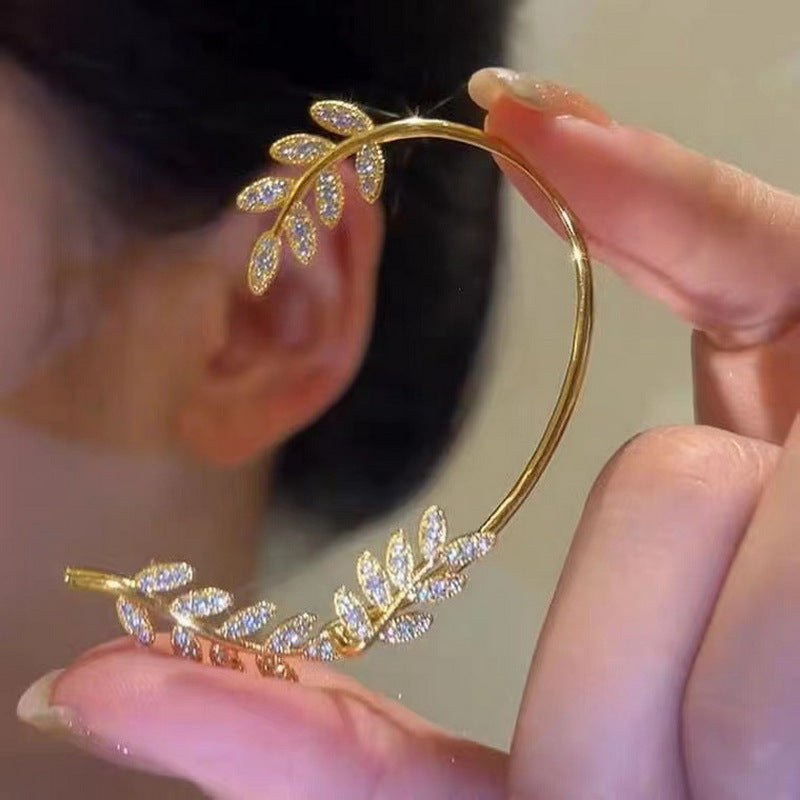 Wholesale Single Ear Leaf Diamond Alloy Ear Cuff