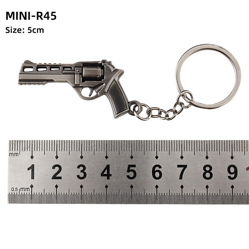 Wholesale Mini Metal Gun Model Keychain P90 S686 Dp-28 Alloy Pendant Small Decorative Toy Office Culture Metal Crafts