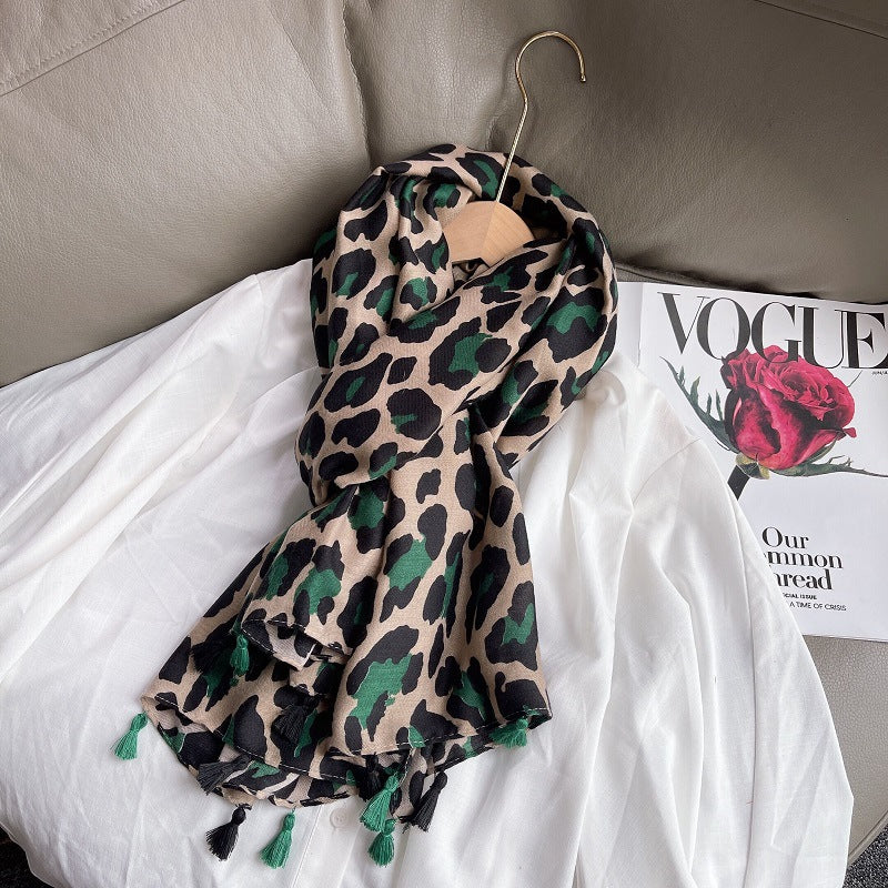 Wholesale Autumn and Winter Cotton and Linen Leopard Print Scarves