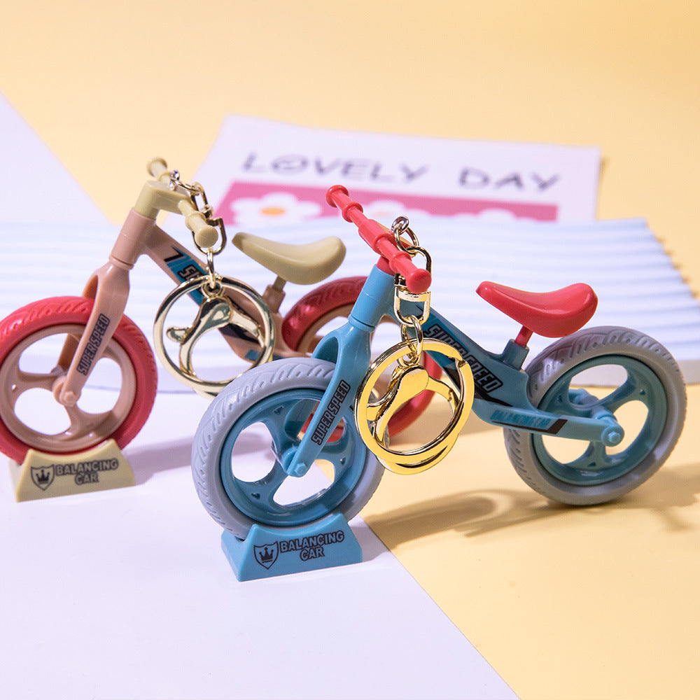 Wholesale Creative activity mountain bike personality male and female couple keychain