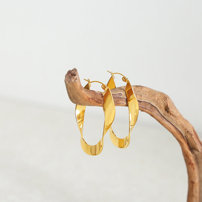 Wholesale Fashion U-shaped Glossy Gold Plated Earrings