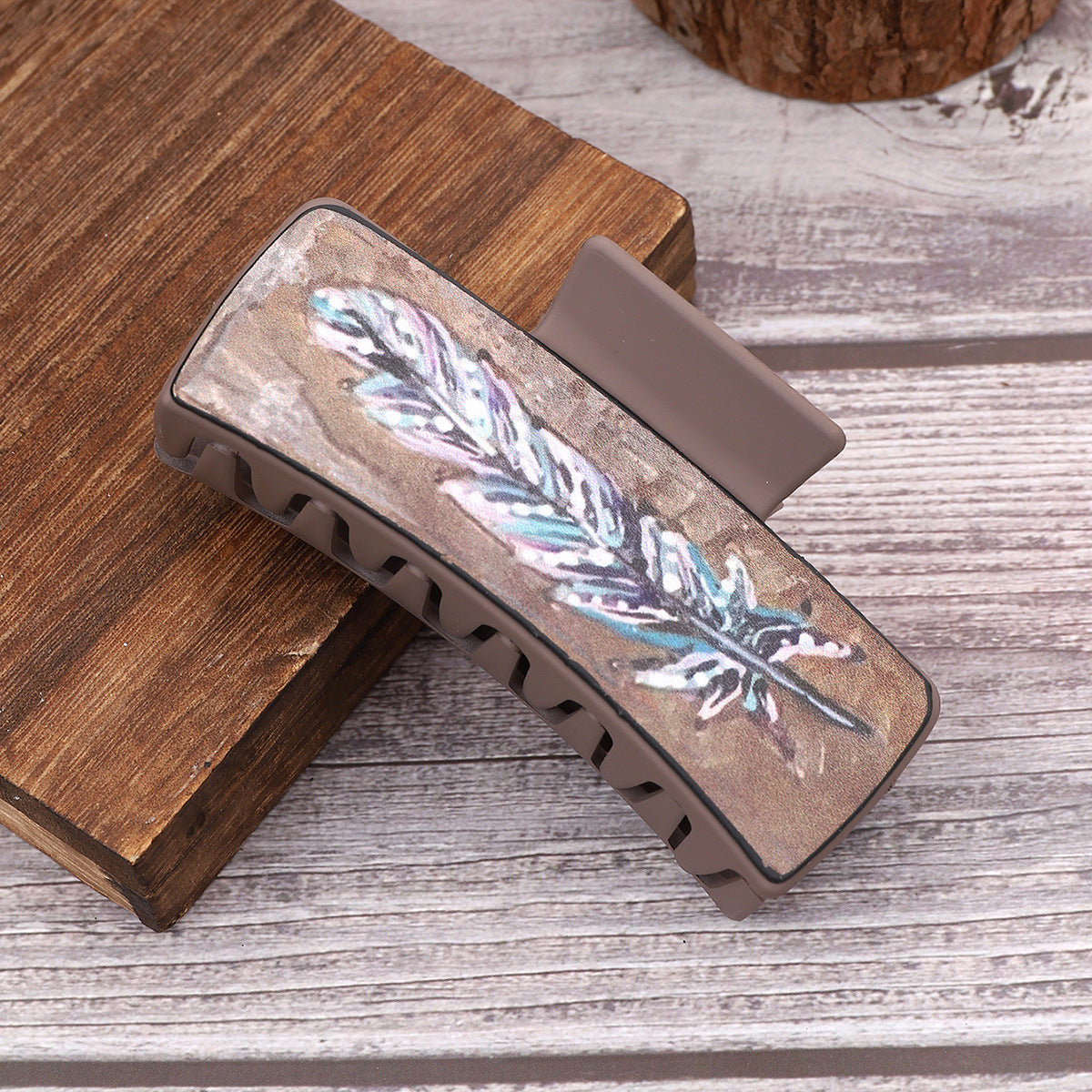 Wholesale Retro Feather Pattern Handmade Shark Hair Clip Women S Artificial Leather Hair Accessory For Everyday Styling