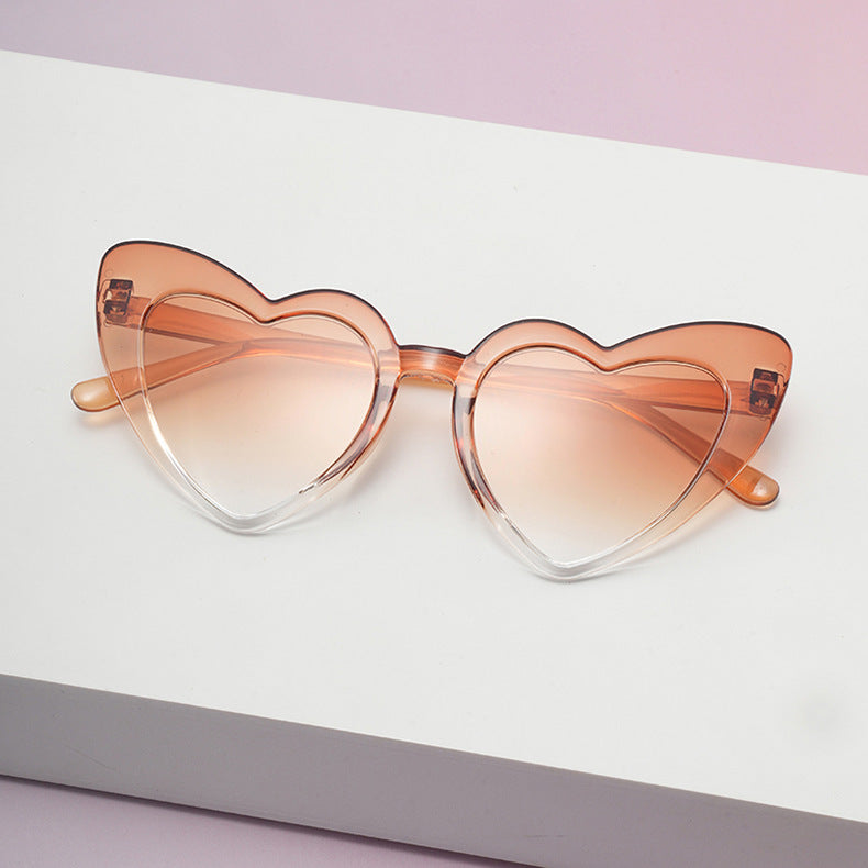 Wholesale new style love ladies sunglasses women fashion big face thin sunglasses