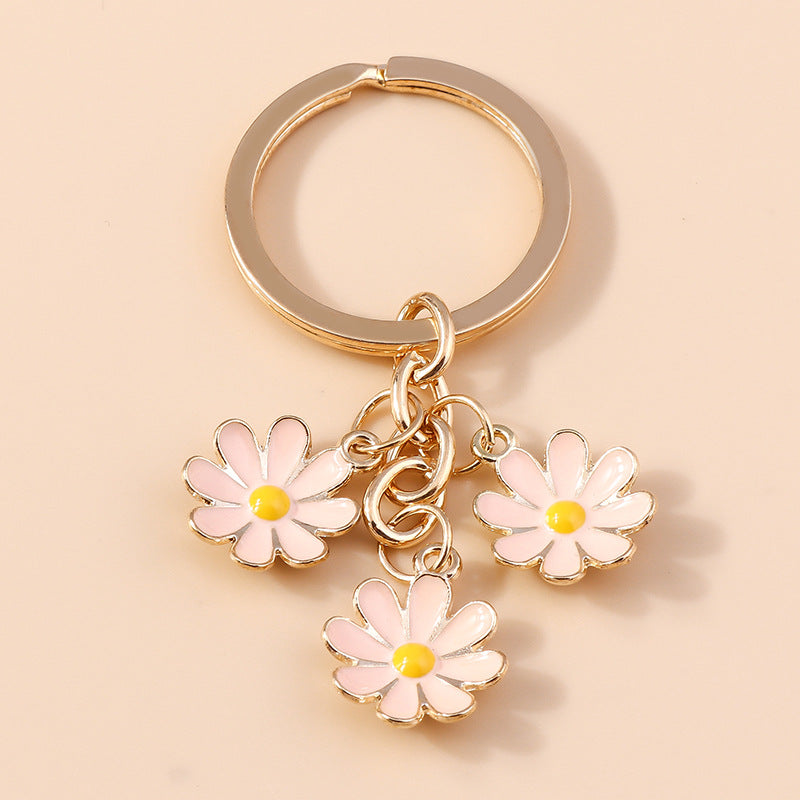 Wholesale Daisy Metal Keychain Flower Accessories Pendant