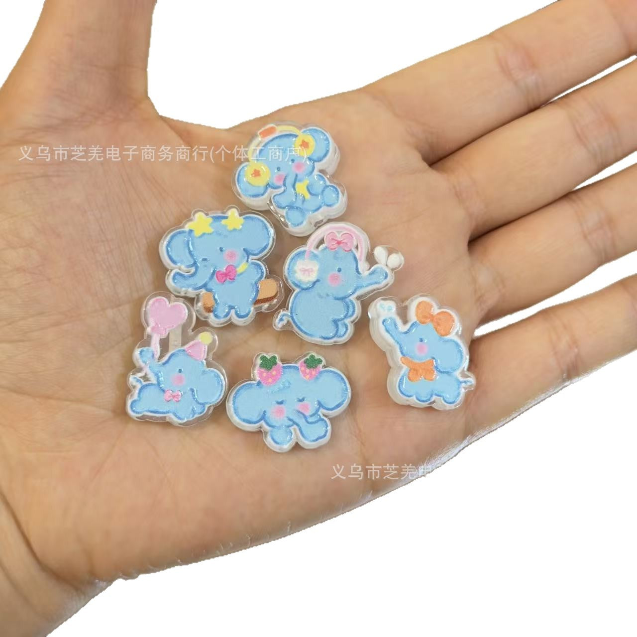 Wholesale 10pcs cartoon powder blusher elephant relief board acrylic beads
