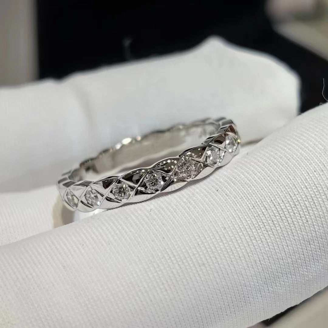 Wholesale Lingge pattern layered with micro inlaid diamonds rings