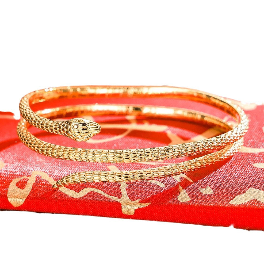 Wholesale Year of the Snake New Arundum Bracelet Ancient Fa Ling Snake Bracelet Zodiac Bracelet Light Luxury High Sense Design Sense Live