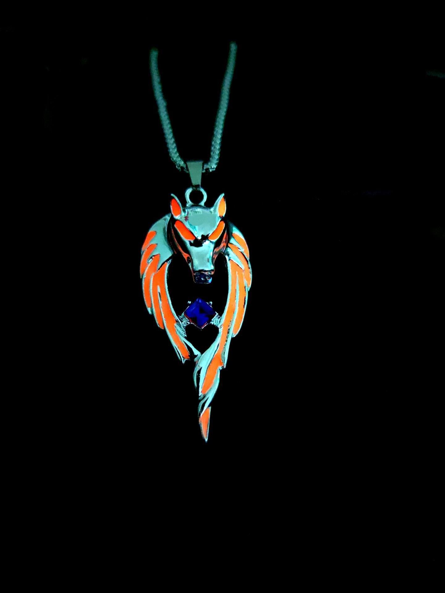 Wholesale Luminous Wolf Totem Wolf King Luminous Necklace