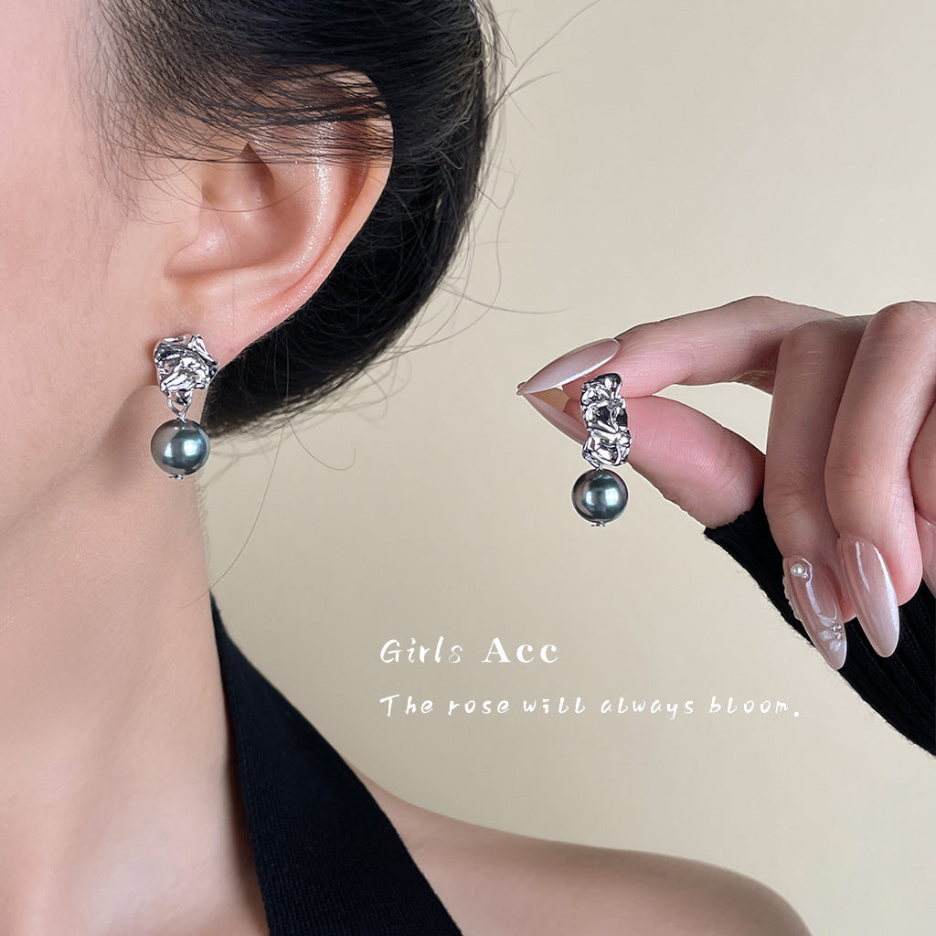 Wholesale Liquid texture gray pearl asymmetrical earrings