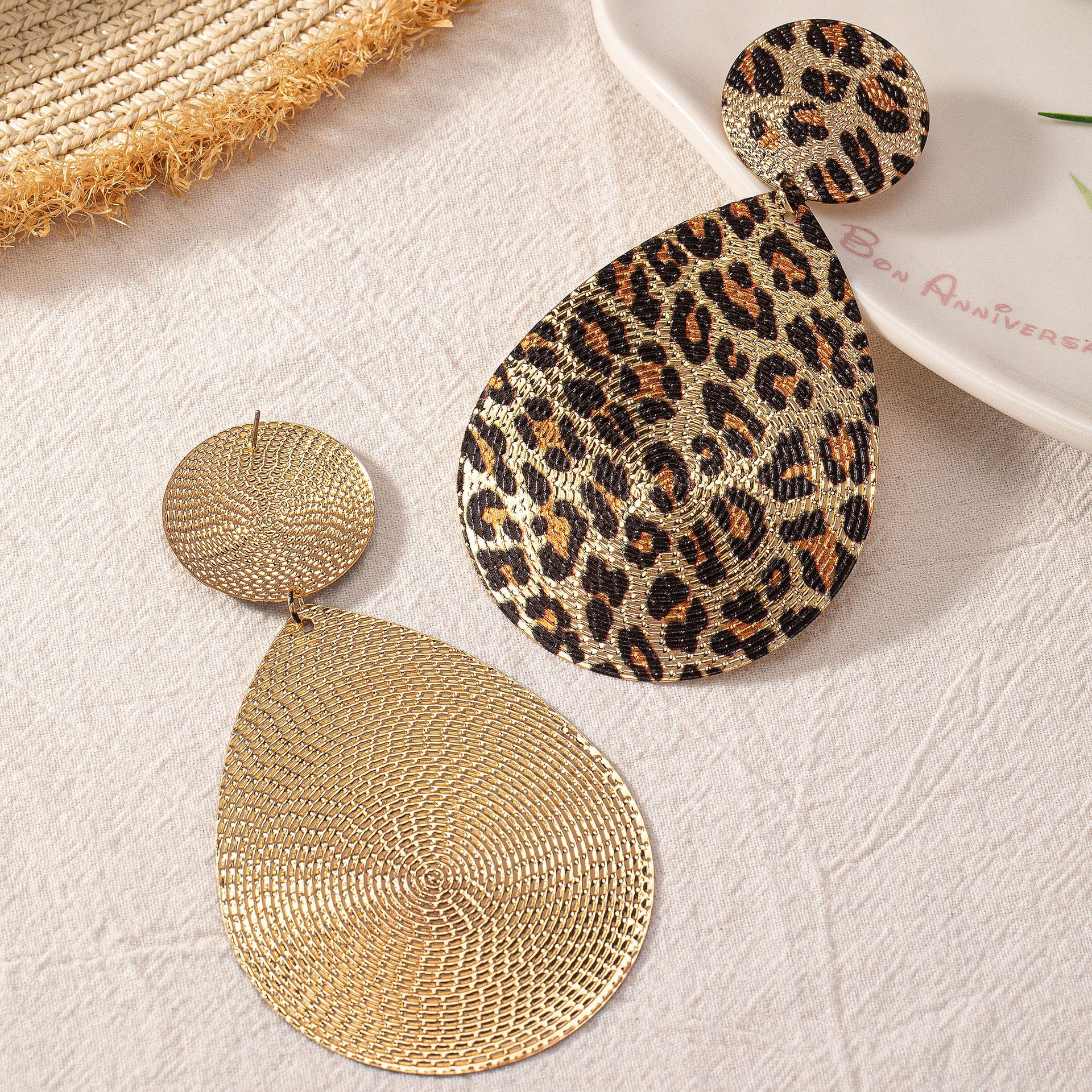 Wholesale Fashion Leopard Print Round Drop Earrings Retro Geometric Earrings For Women Party Jewelry Accessory