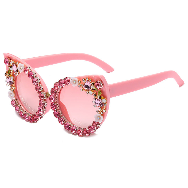 Wholesale Diamond Cat-eye Anti-ultraviolet Comfortable Carved Sunglasses