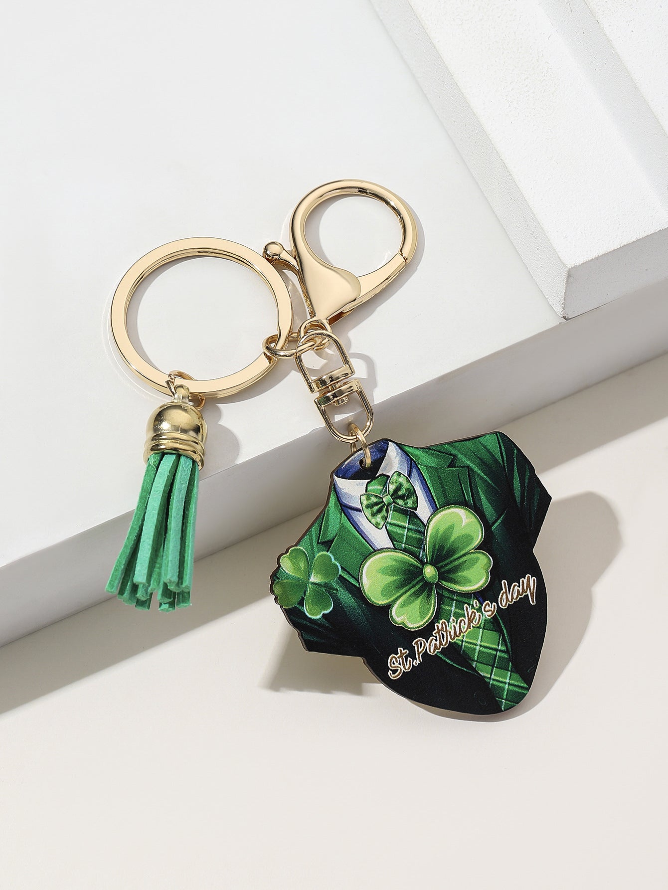 Wholesale St. Patrick's Day Green Shamrock Wooden Keychain