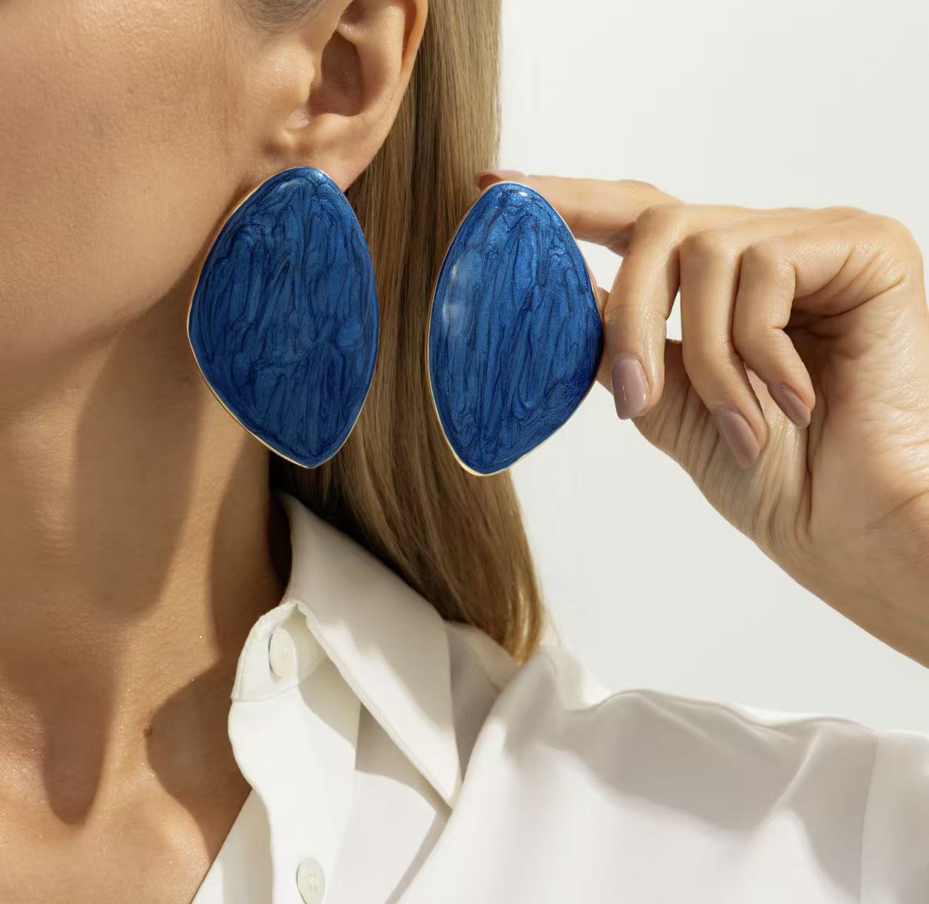 Wholesale Geometric Irregular Folded Acrylic Earrings