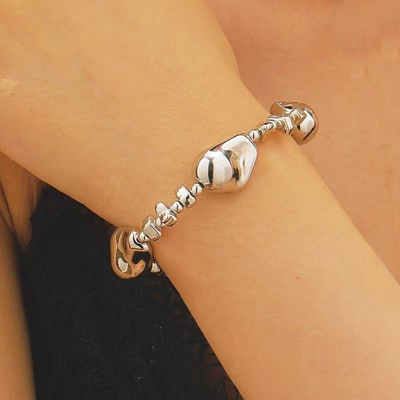 Wholesale Silver Geometric Heart Pendant Necklace