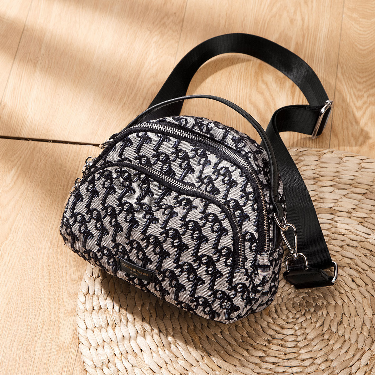 Wholesale Casual All-match Shoulder Bag Crossbody Handbag Small Round Bag