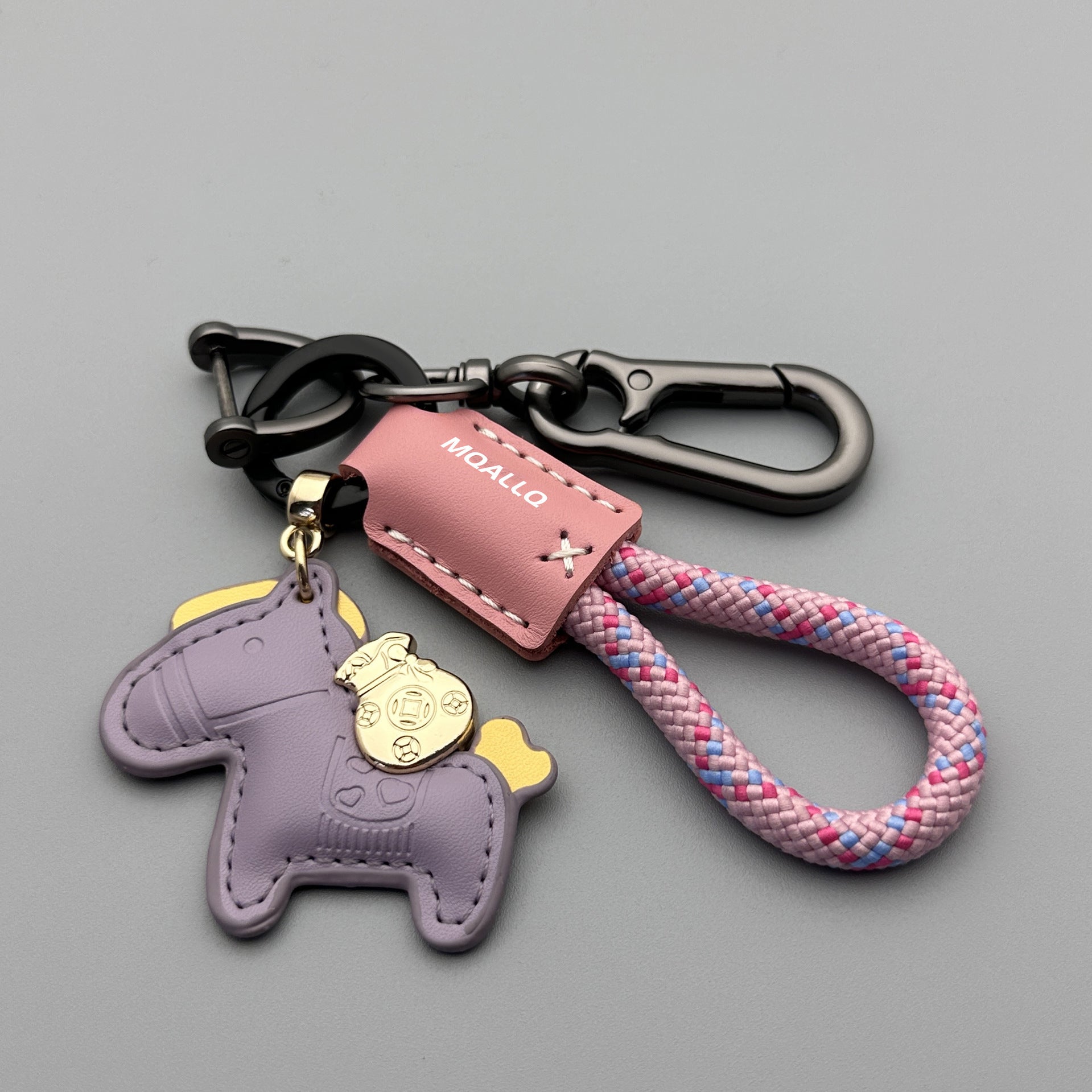 Wholesale Immediately get rich handmade cow leather car keychain pendant