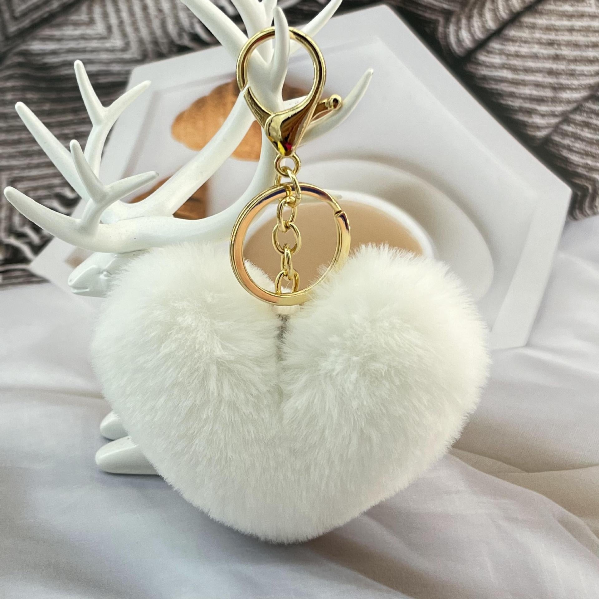 Wholesale Plush Peach heart keychain