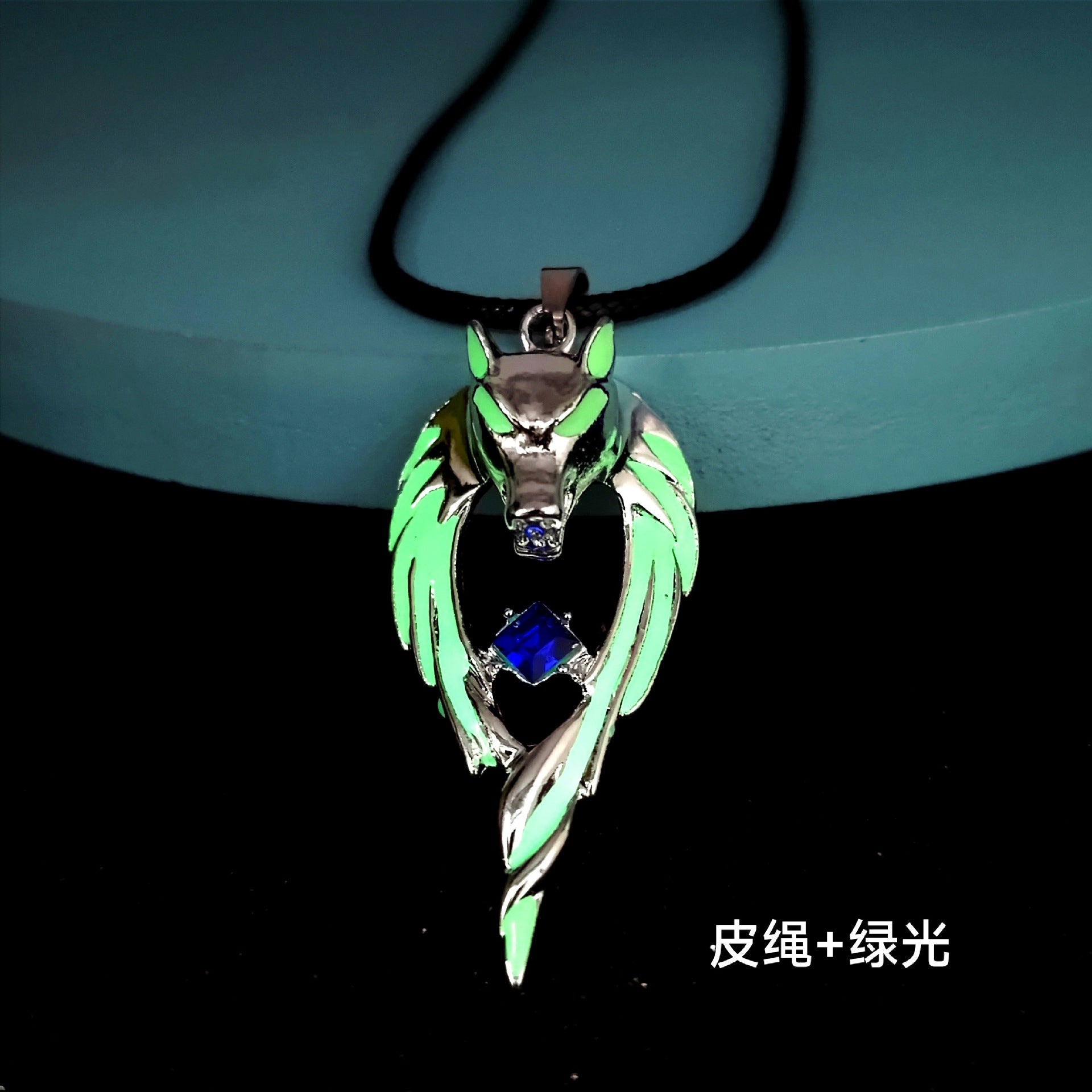 Wholesale Luminous Wolf Totem Wolf King Luminous Necklace