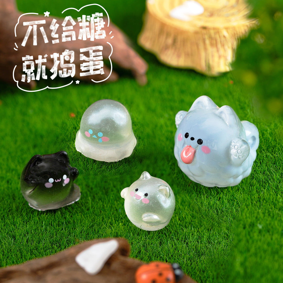 Wholesale Resin Glow-in-the-dark Ghost Figurine Cartoon  Decorative Ornament for Home Car Desk