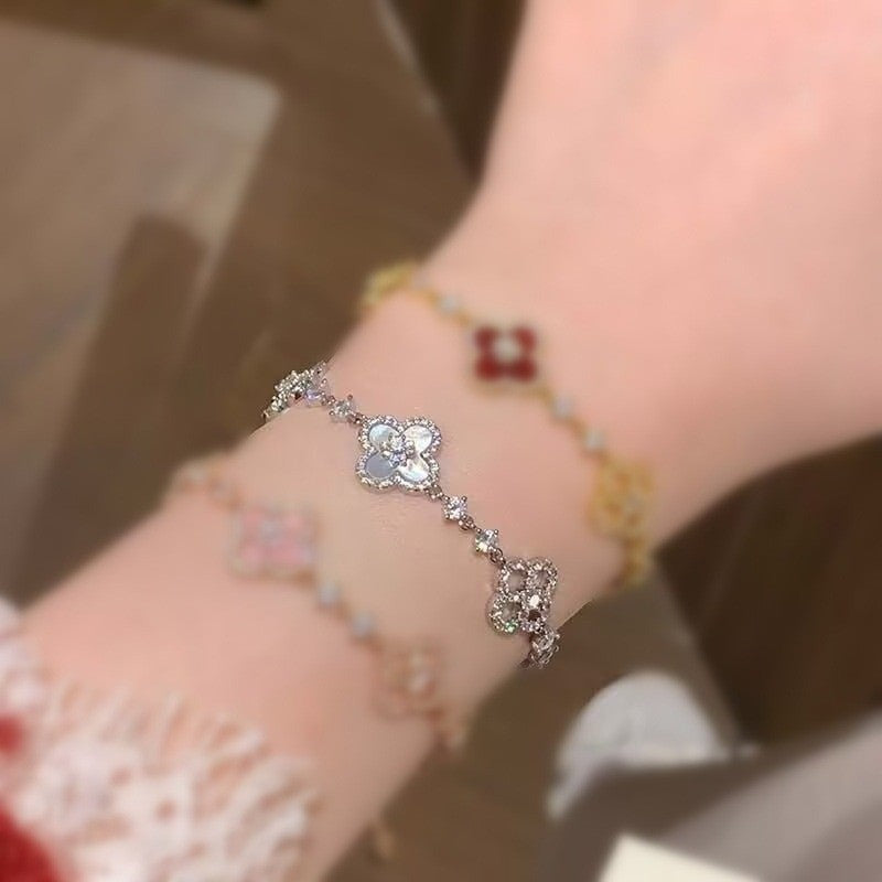 Wholesale Pink Four-leaf Clover Bracelet Micro-inlaid Zircon Hollow Luxury Jewelry