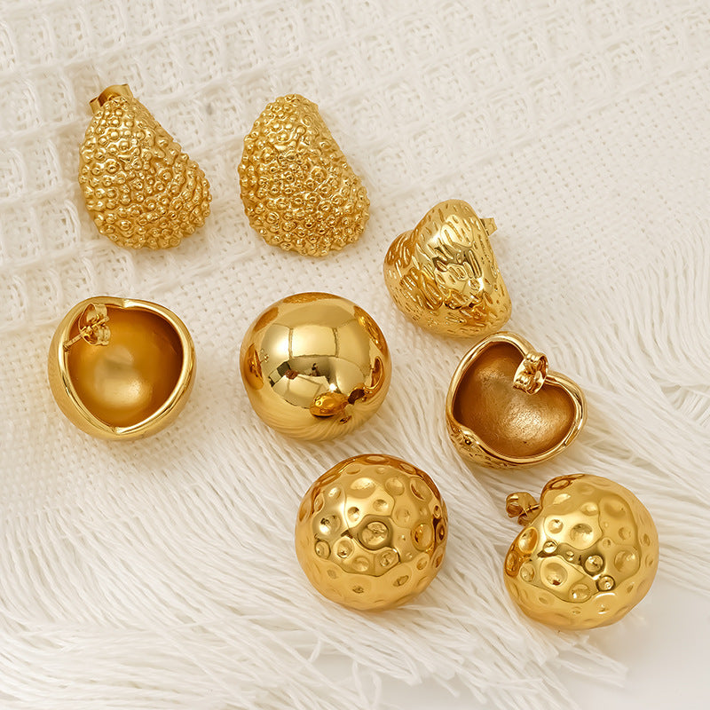 Wholesale Gold Titanium Steel Round Heart Polka Dot Geometric Stud Earrings