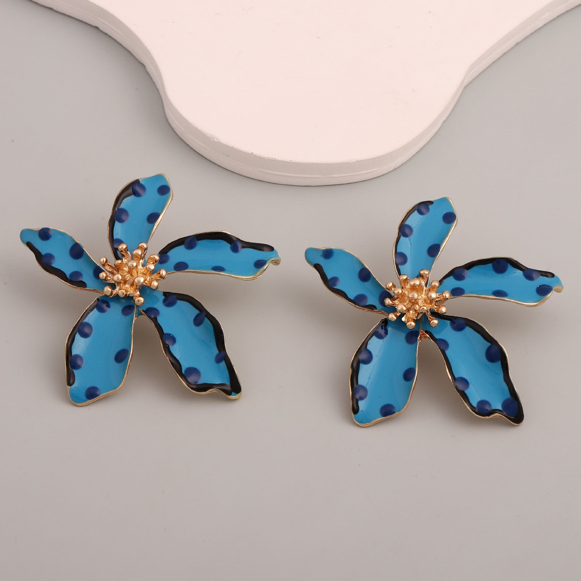 Wholesale Creative oil-drop flower earrings exaggerated polka dot alloy earrings