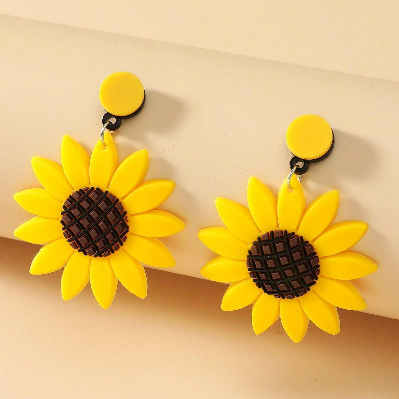 Wholesale Fashion Vintage Sunflower Pineapple Earrings