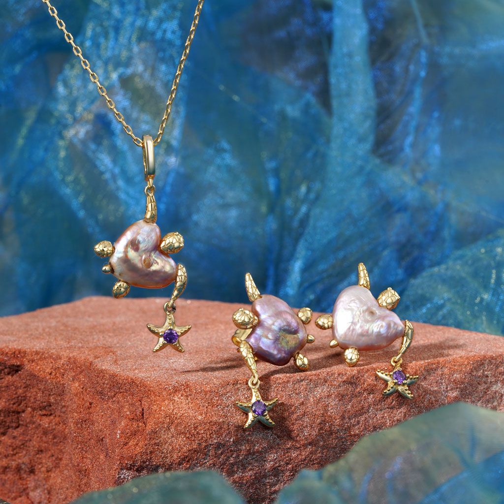 Wholesale Ocean series cute crab jellyfish goldfish pendant Necklaces