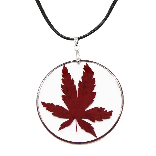 Wholesale 6pcs Resin Dripping Glue Dried Flower Maple Leaf Fashion Handmade Necklace