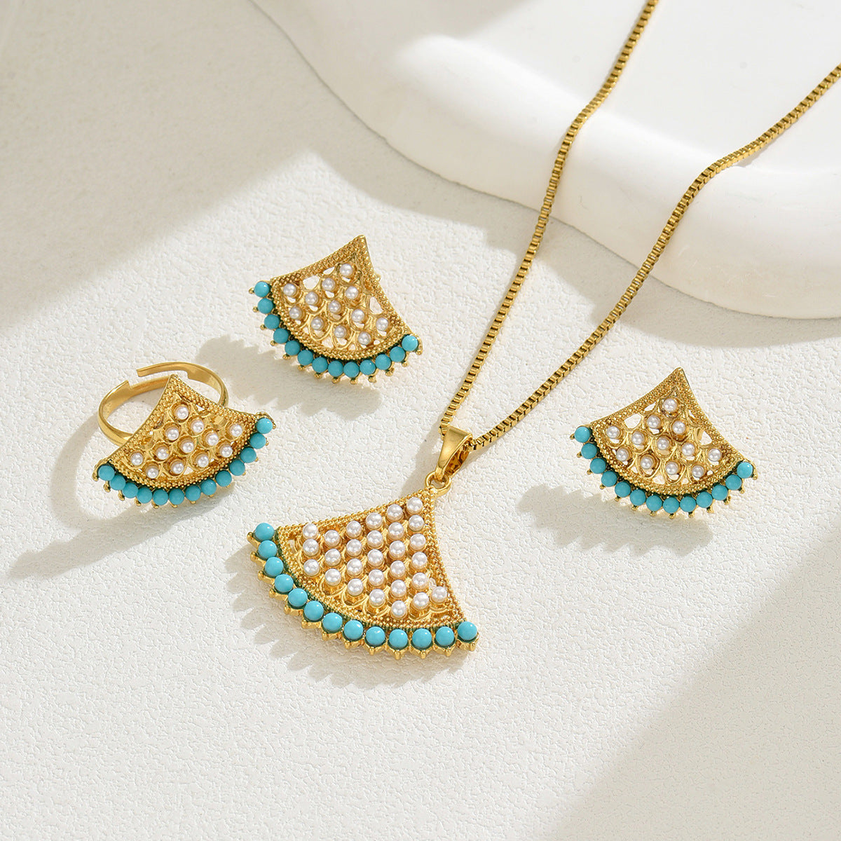 Wholesale Fashion Fan-Shaped All-Match Pearl Inlay Ring Earring Necklace Set