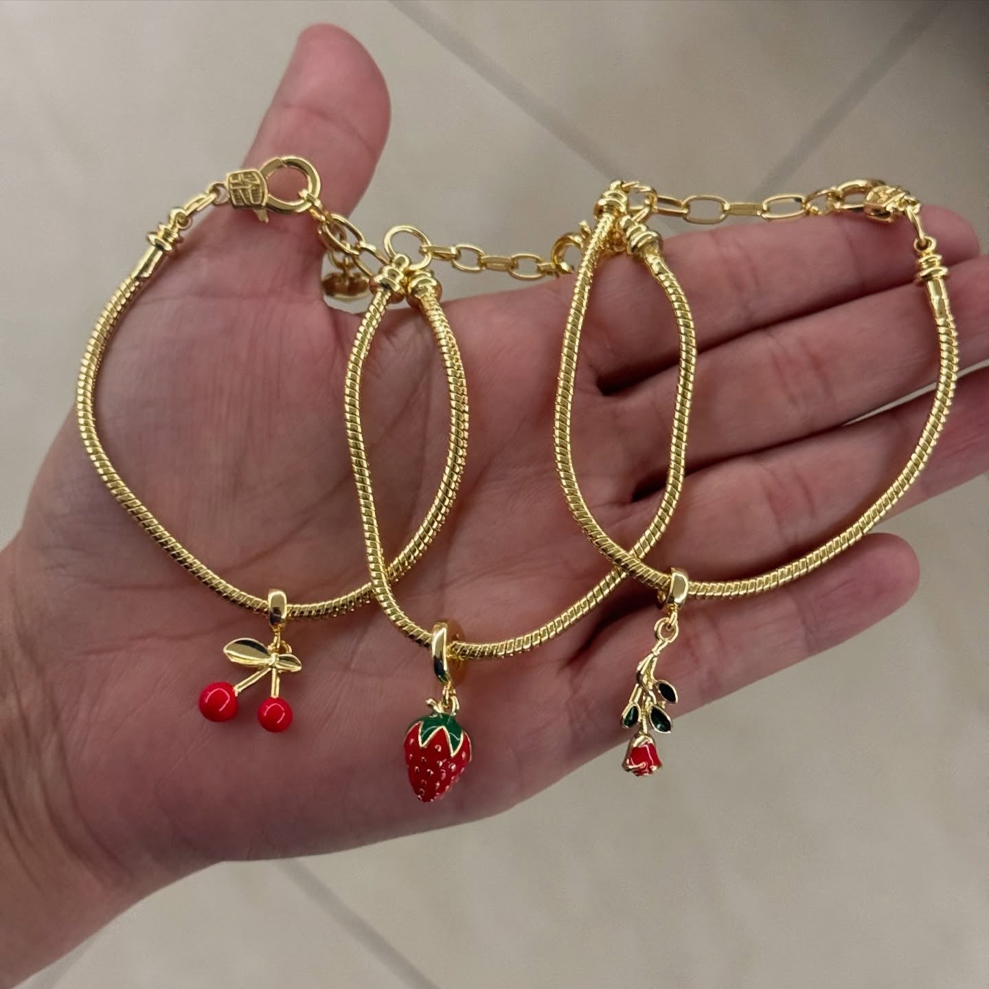 Wholesale  Strawberry Cherry  Pendant Color Dropping Fruit Series Bracelet