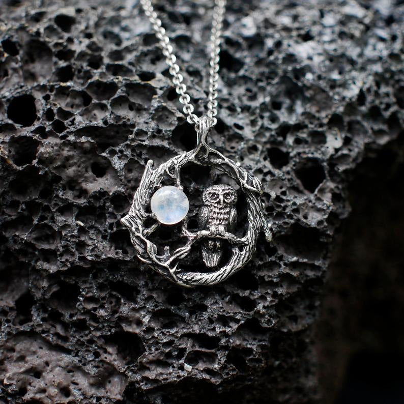 Wholesale Gothic Moonlight Stone Alloy Pendant Necklaces