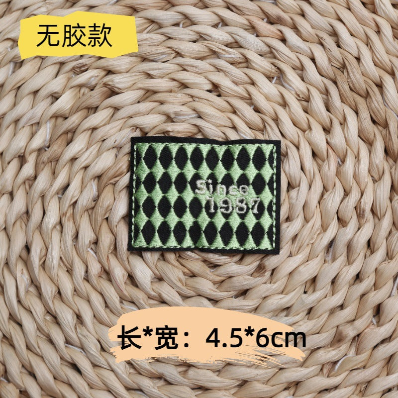 Wholesale 10pcs Team helmet baseball embroidery English square letters DIY Patches