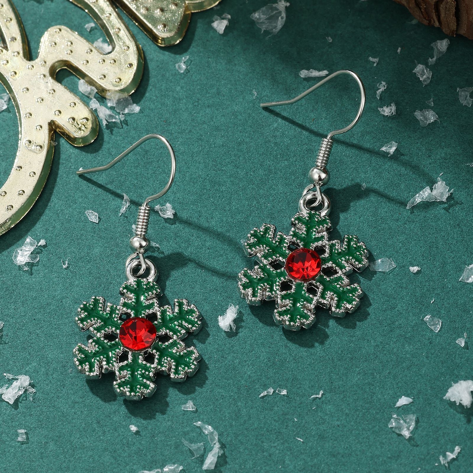 Wholesale Chic Christmas Snowflake Earrings For Women Zinc Alloy Rhinestone Fashion Jewelry Party Gift