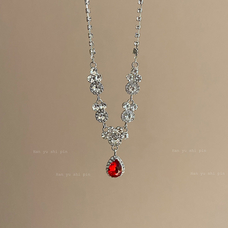 Wholesale Alloy Light Luxury Retro Forest Flower Clavicle Necklace