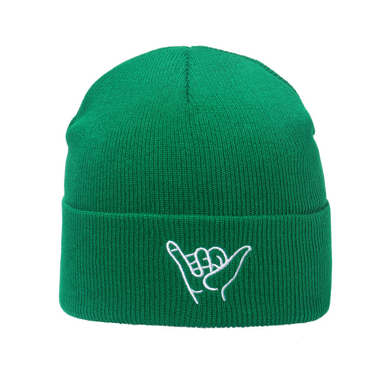 Wholesale Autumn and Winter 666 Gesture Embroidered Acrylic Beanie