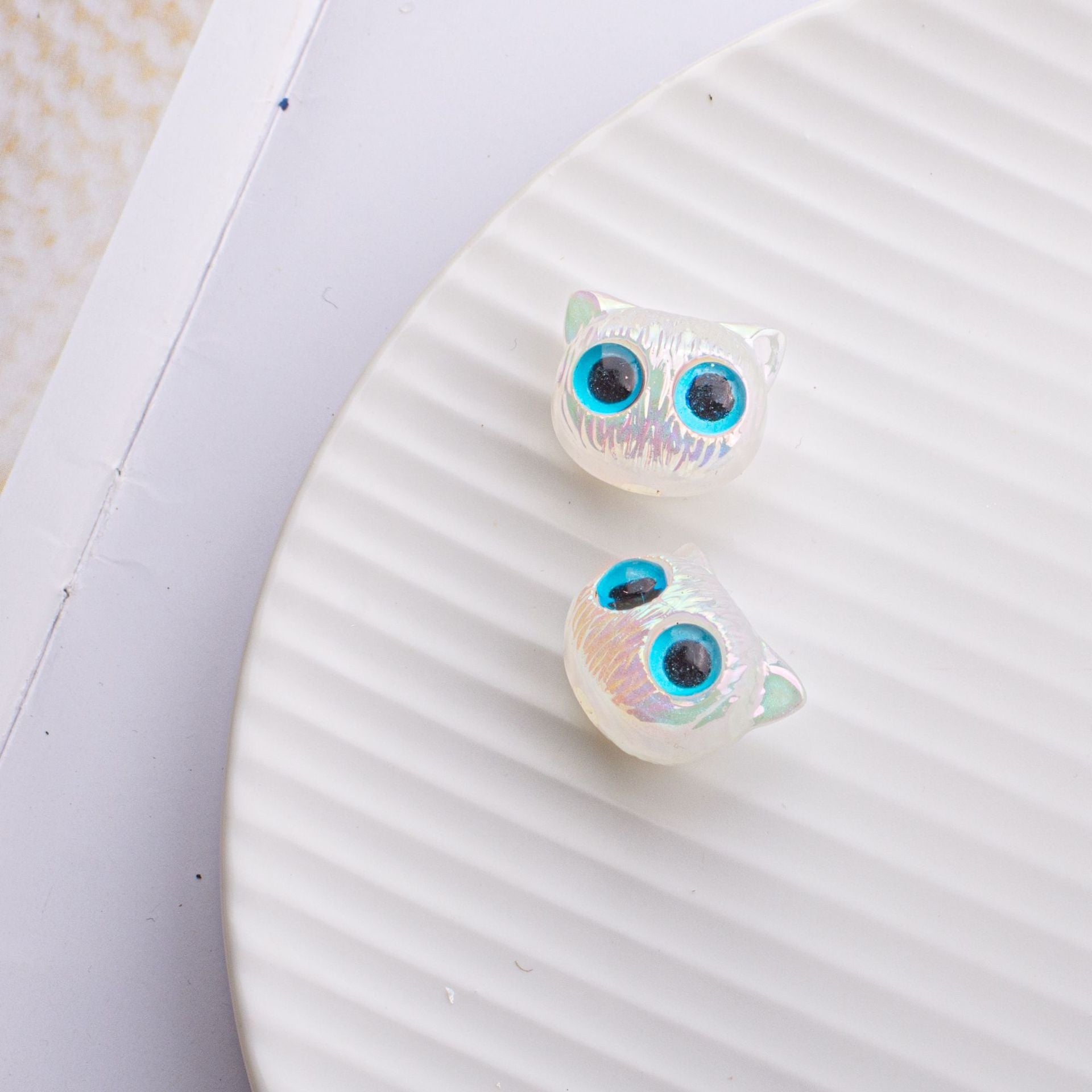 Wholesale 10PCS Vertical Hole Small House Acrylic Straight Hole Loose Beads