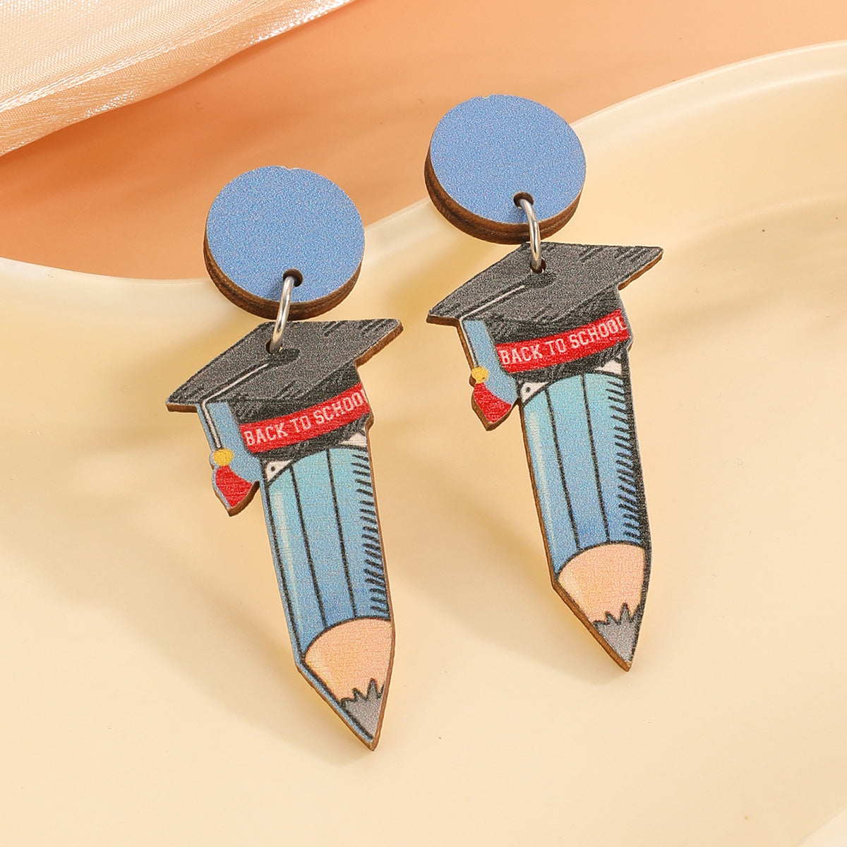 Libro de texto del lápiz de la gorra de doctor al por mayor Decoración colgante de pendientes de madera