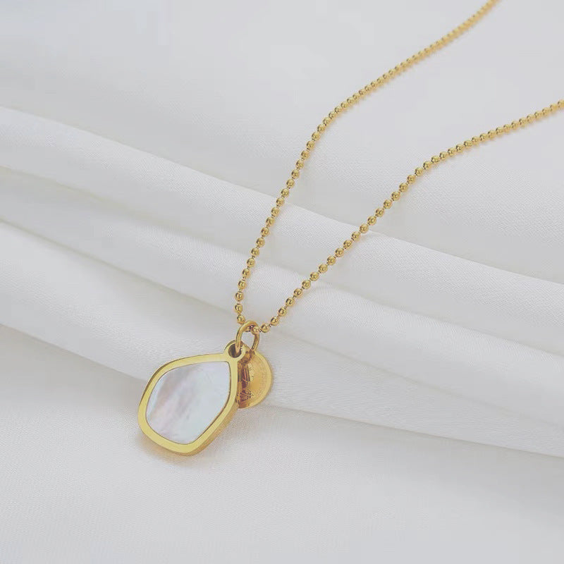 Wholesale Titanium Steel Butterfly Love Geometric Mother-of-pearl Necklace Clavicle Chain